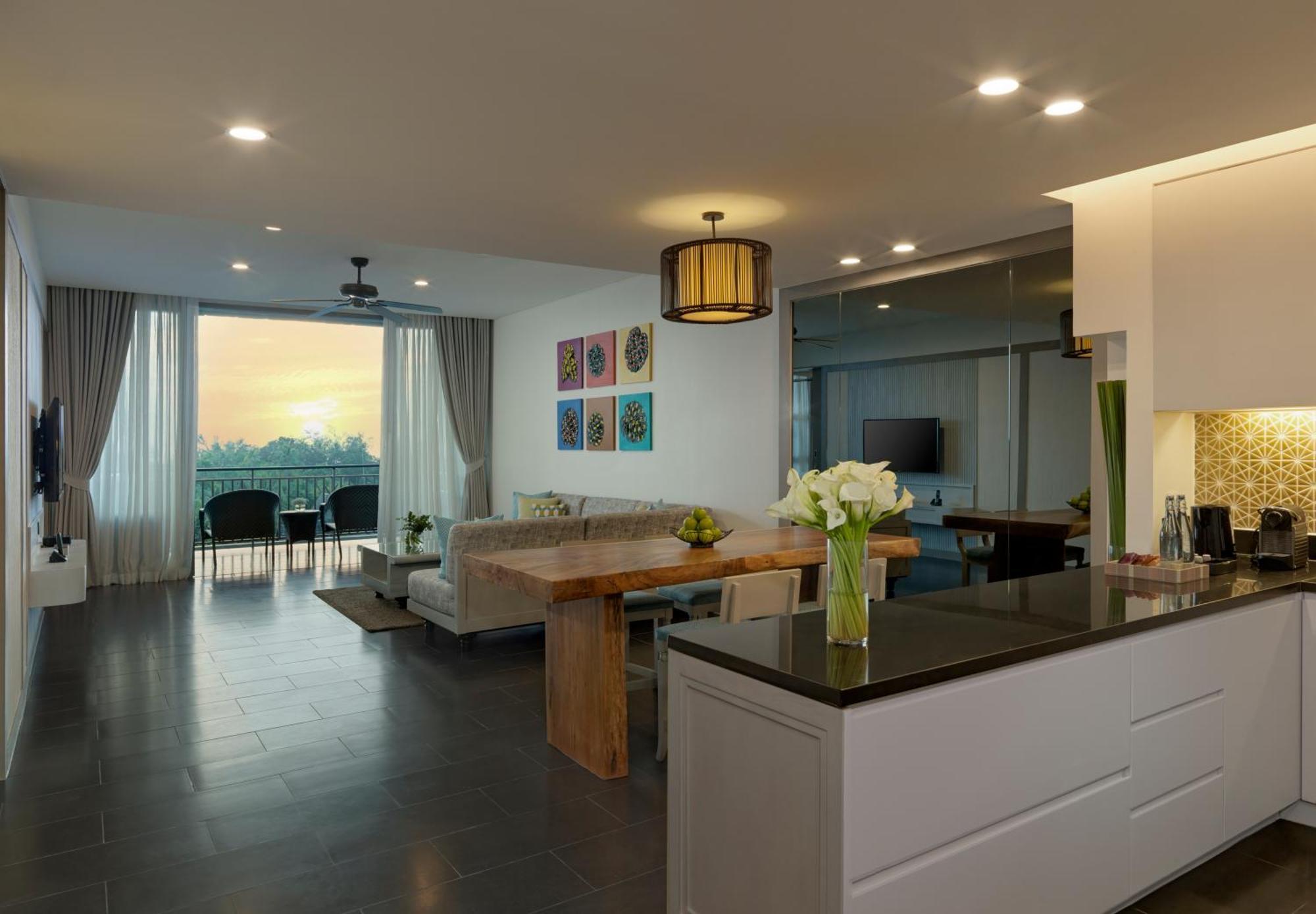 Avani Plus Mai Khao Phuket Suites Extérieur photo